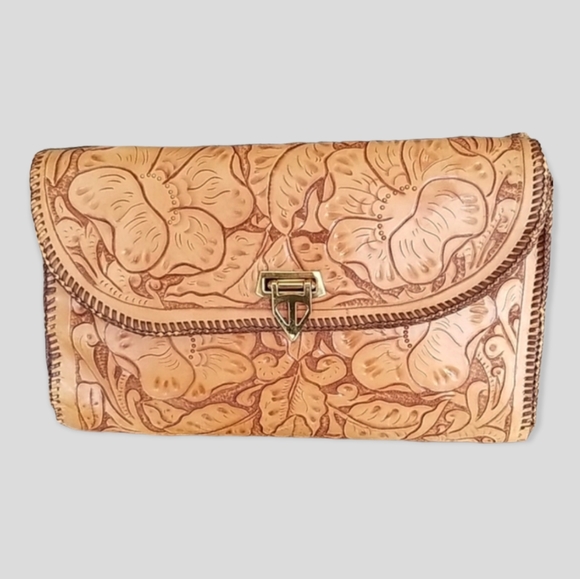 Vintage Handbags - Vintage 1970s Boho Tooled Leather Flowers and Leaves Clutch Handbag